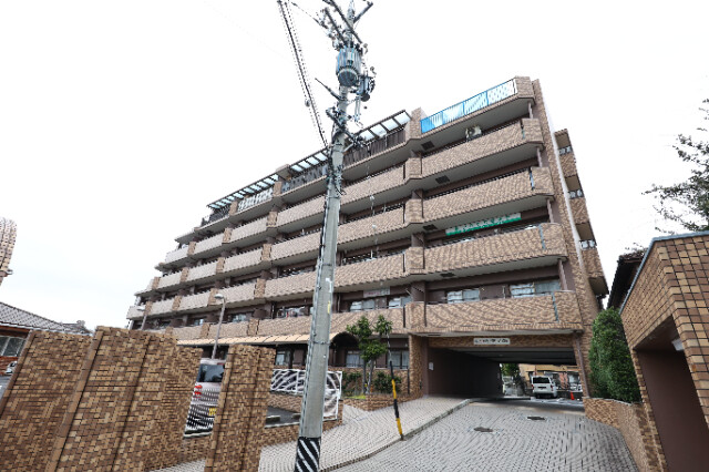 5611141/建物外観