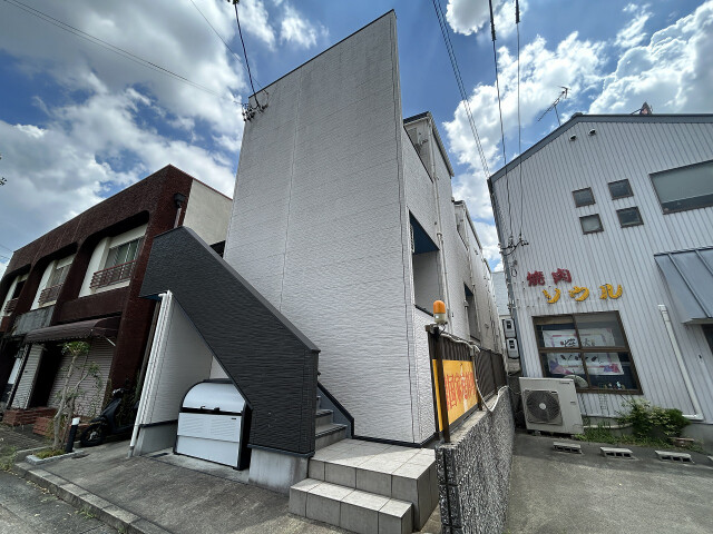 8727316/建物外観