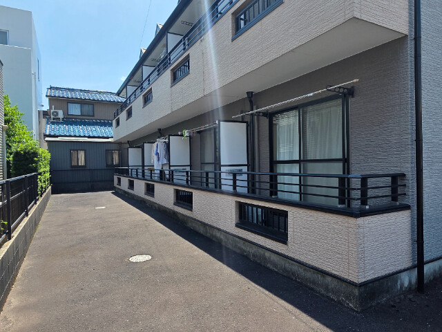 8988475/建物外観