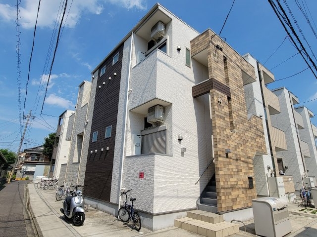 8991267/建物外観