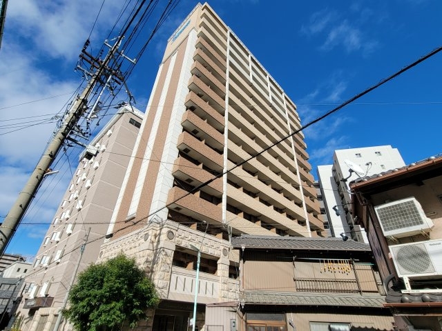 8998707/建物外観
