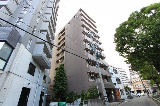 8999994/建物外観